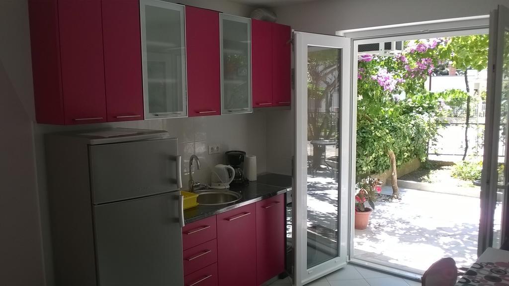 Apartment Andelka Омиш Экстерьер фото